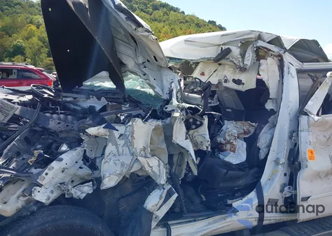 2018 Chevrolet Silverado 1500 2Lt from USA, damaged, VIN 3GCUKREC0JG572010